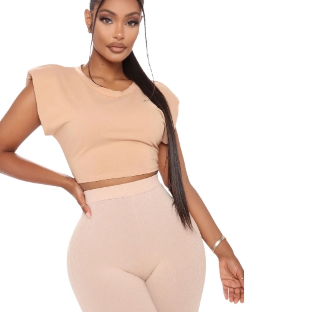 Fashion Nova Chelsea High Demand Shoulder Pad Crop Top Size Medium-NWT